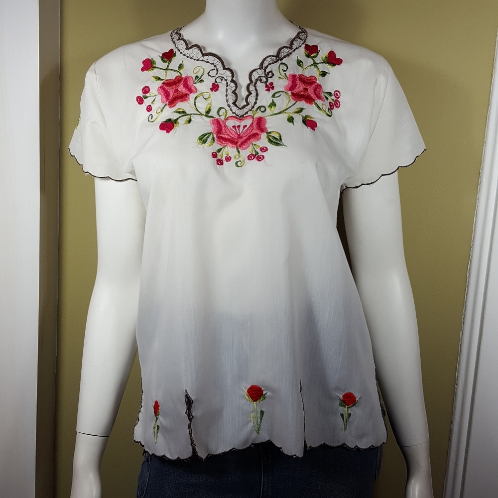 Vintage BOHO Embroidered Short Sleeve Top S-M